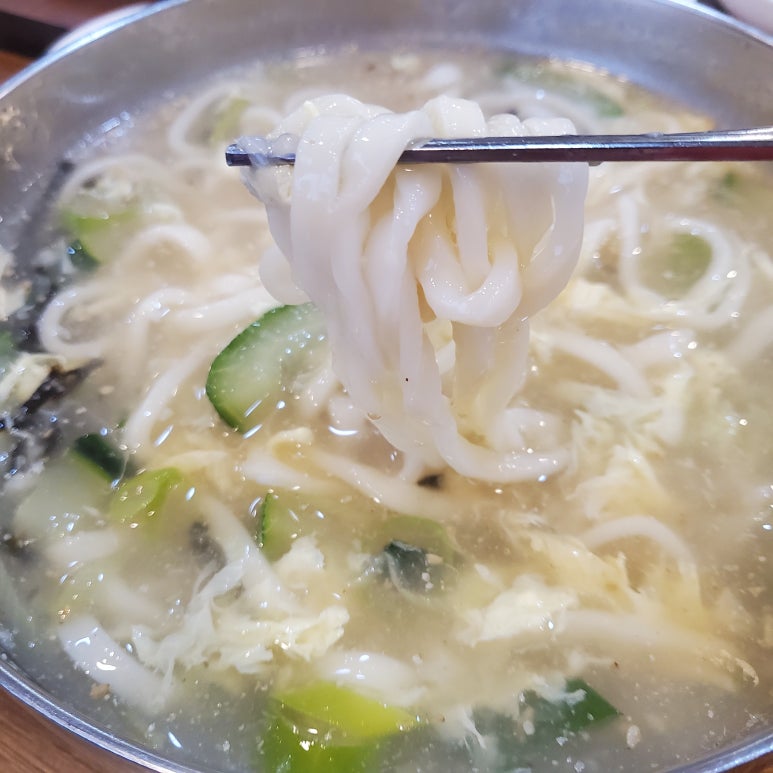 킴스앤칼국수 이미지