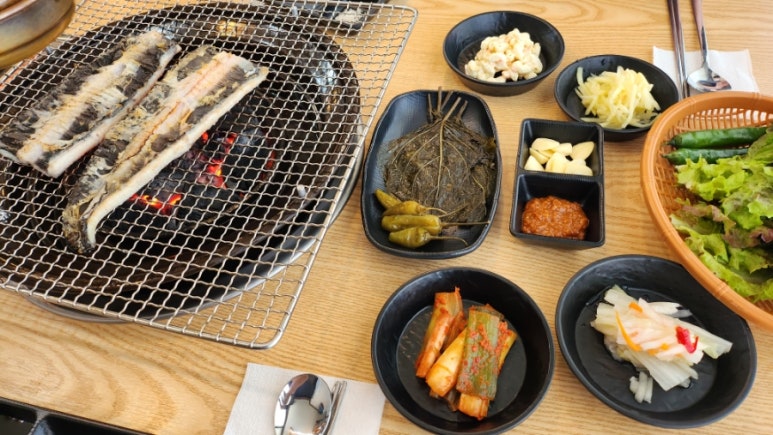 황금산숯불장어 이미지