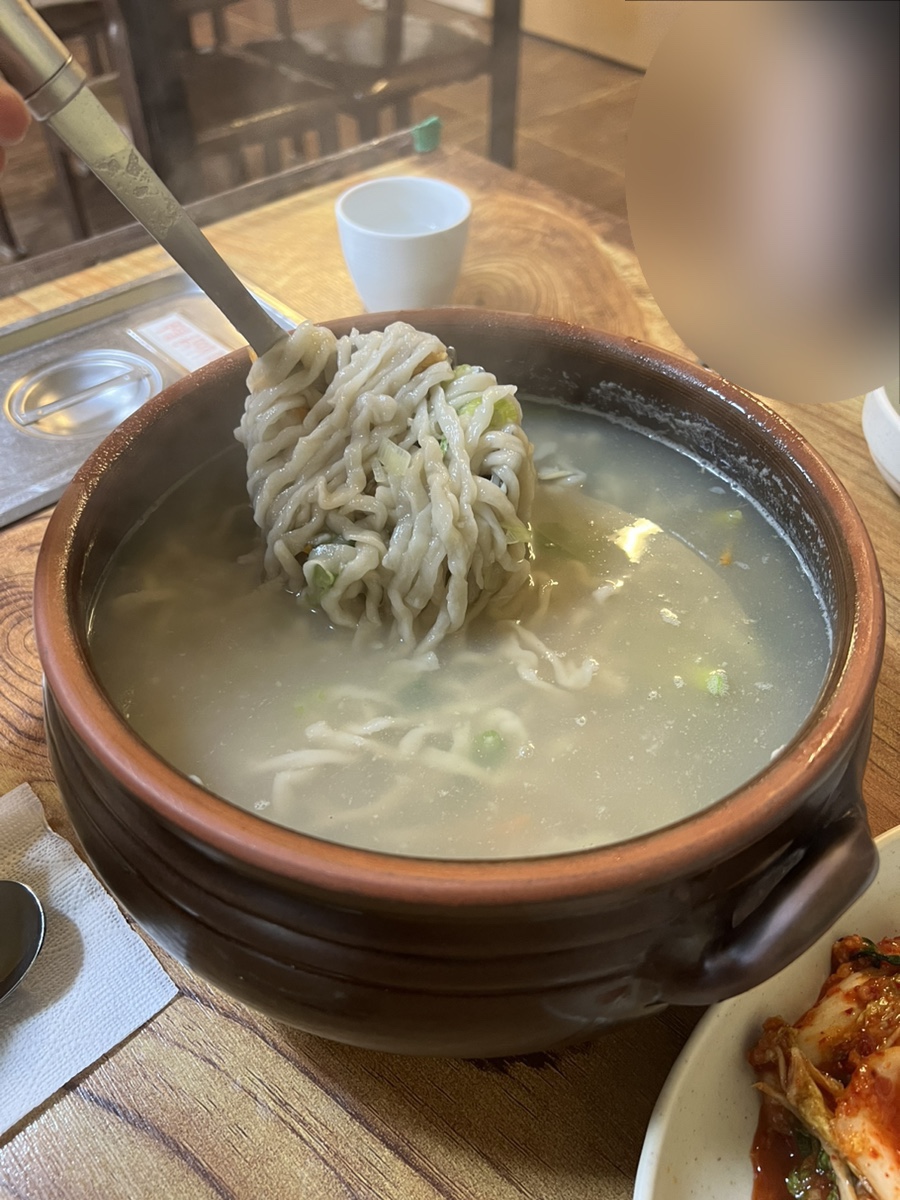 봉가우리밀손칼국수 이미지