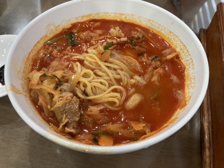 국일성 이미지