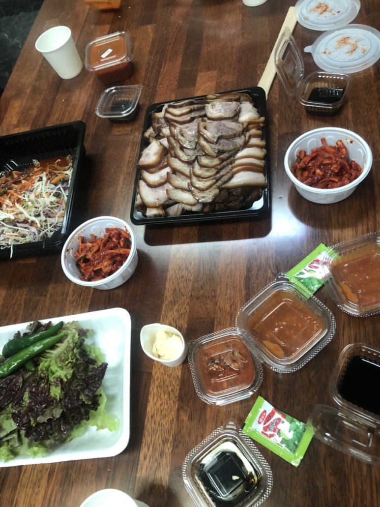 원조장충동왕족발 이미지