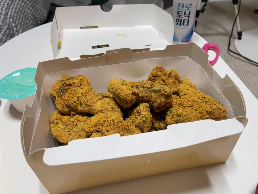 비에이치씨치킨군산나운 이미지