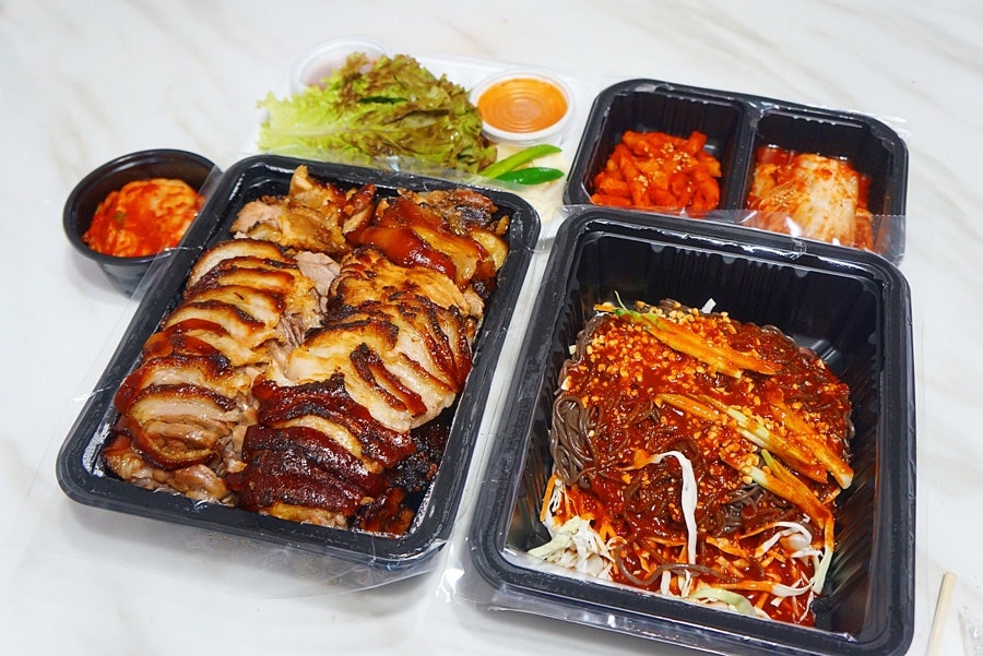 명품화덕족발 이미지