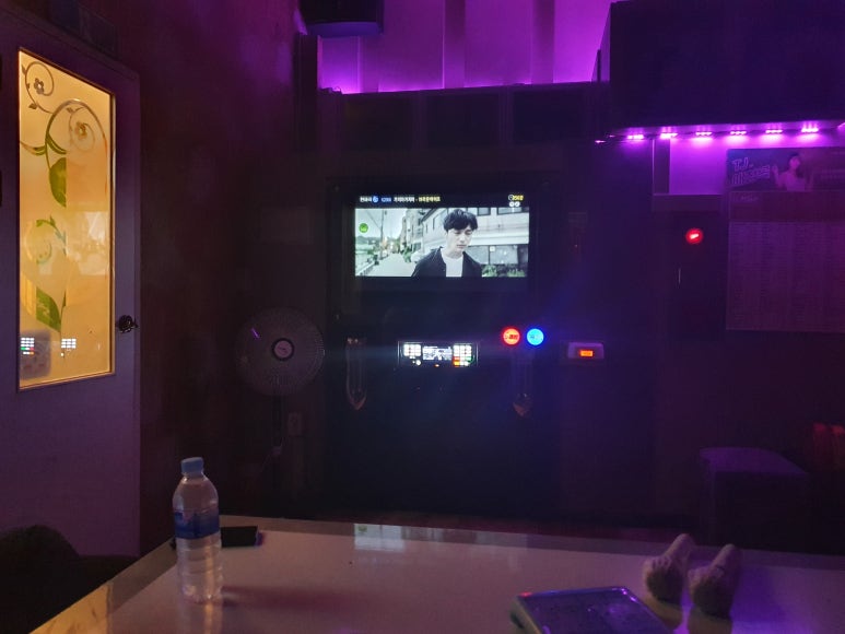 질러노래연습장 이미지