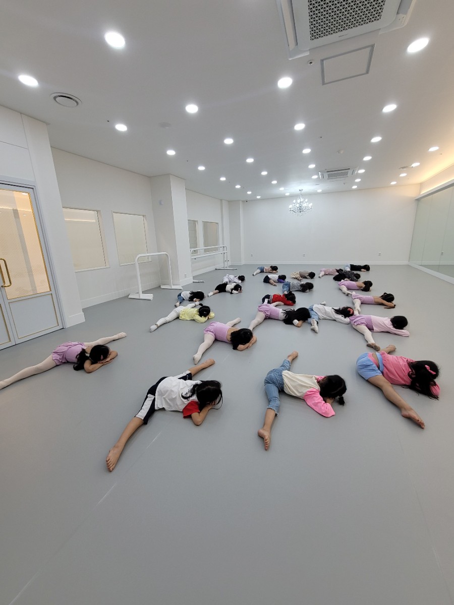 웅천퍼스트무용학원 이미지