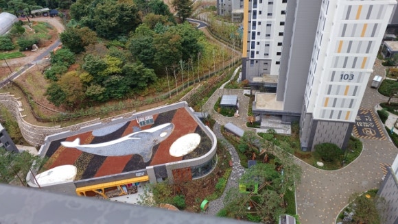 돌고래아파트 이미지