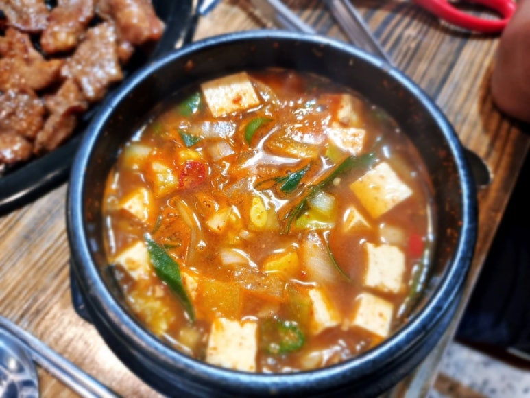 명품한우식당 이미지