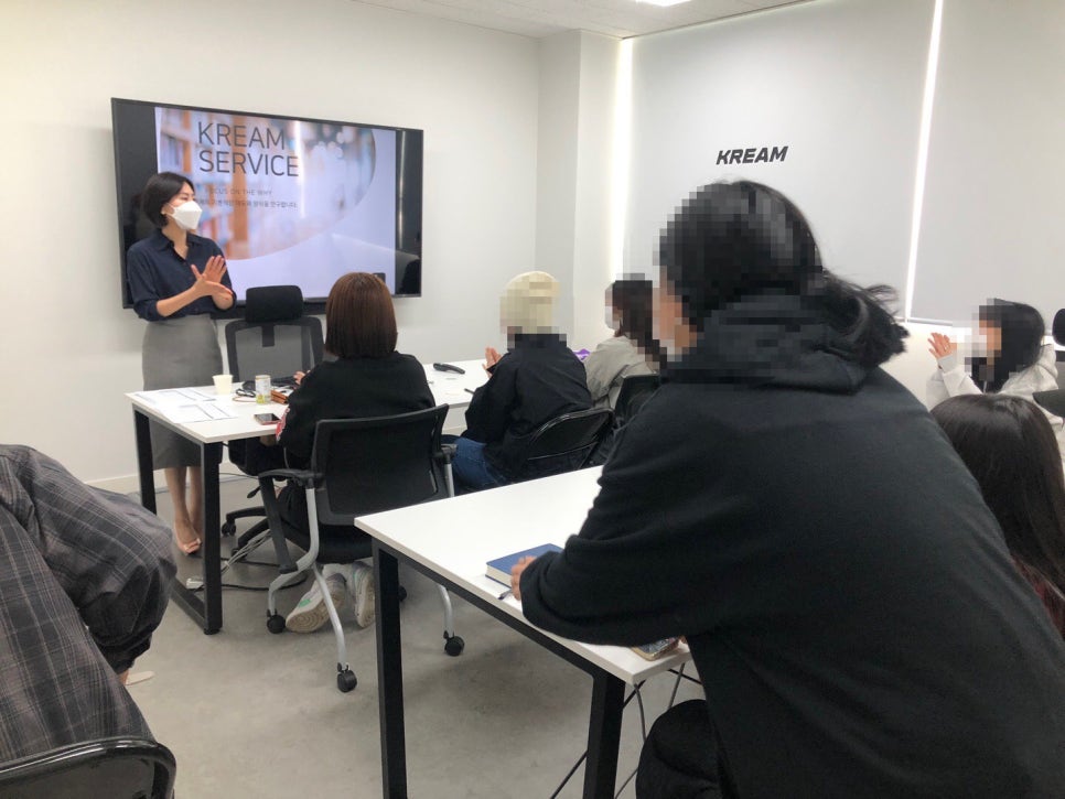 페이머스스튜디오 이미지