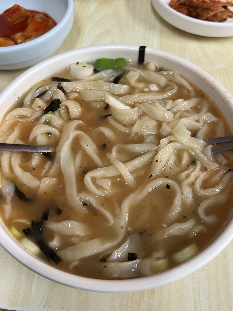 대왕칼국수 이미지