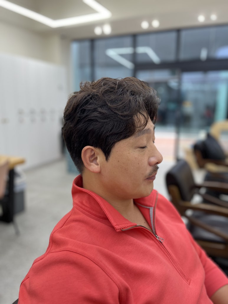 다니엘76헤어살롱 이미지