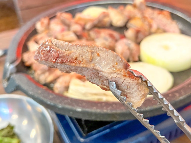 마당바위 이미지