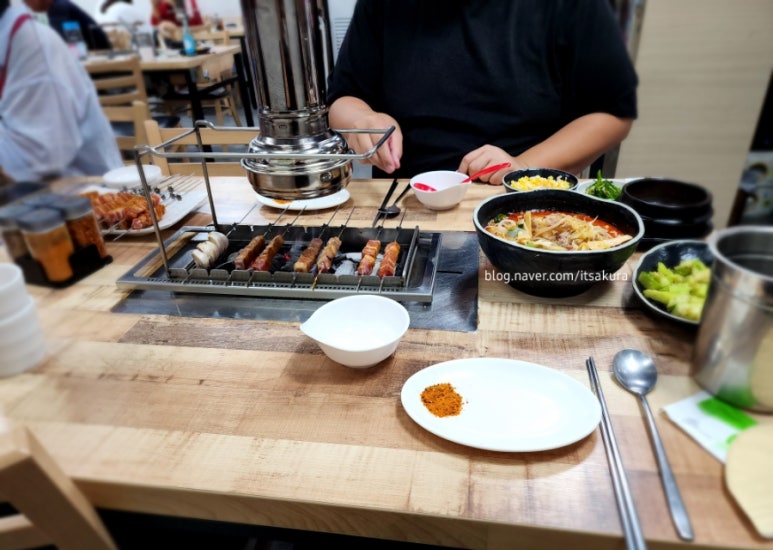신세계양꼬치 마라탕 이미지