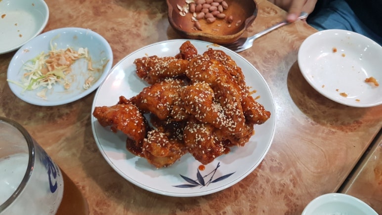 25시 호프 치킨 이미지