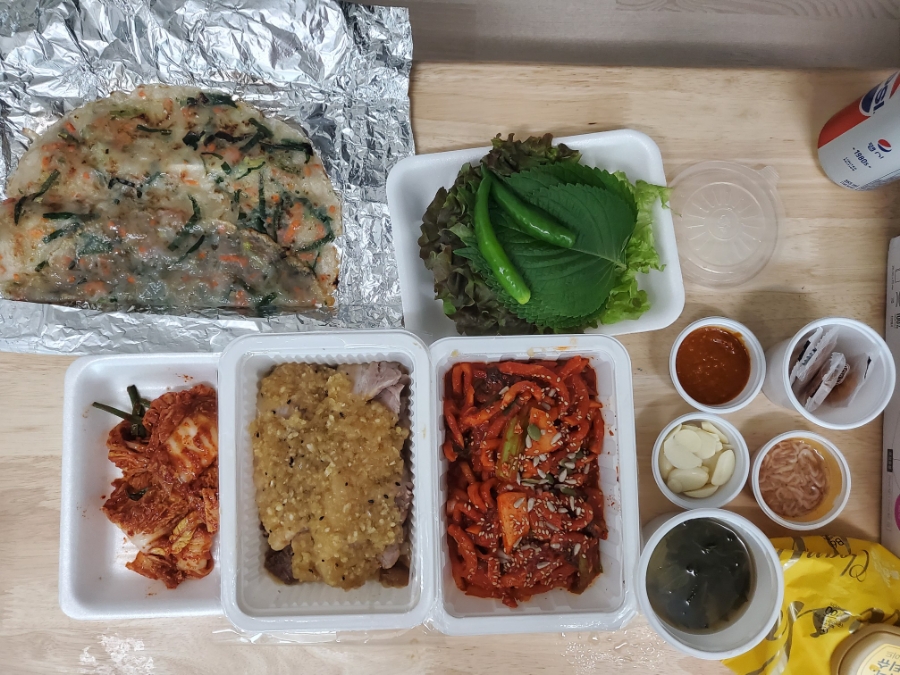 대덕골보쌈칼국수 이미지