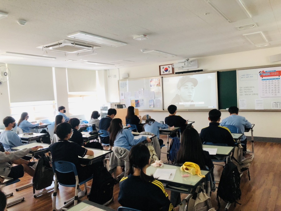 모던슈퍼그래픽스튜디오 이미지
