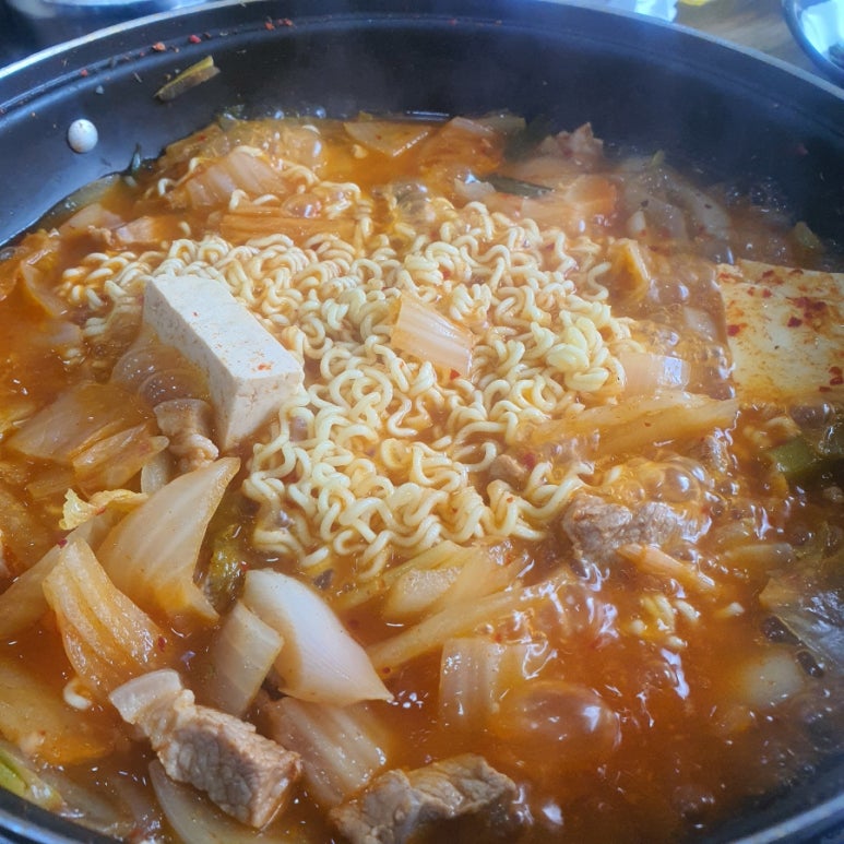 우리돈생돼지김치찌개 이미지