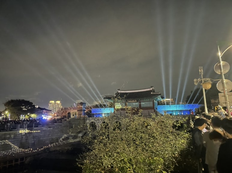 (주)웨일미디어 이미지