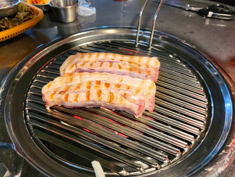 팔팔돼지(88돼지) 이미지