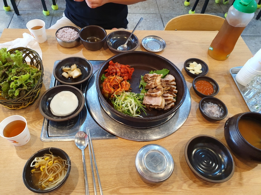 초원항아리보쌈 이미지