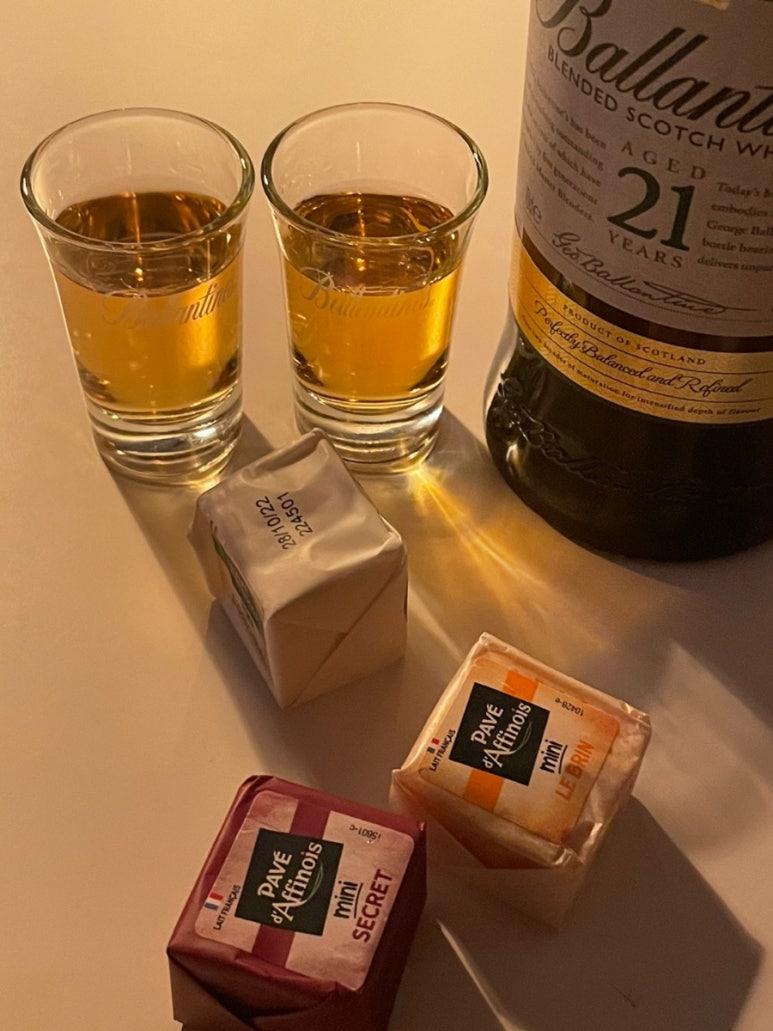 발렌타인(Ballentine) 이미지