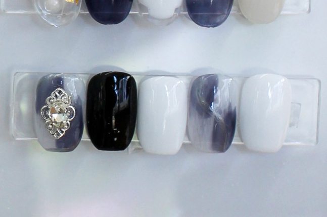 GLOW NAIL(글로우네일) 이미지