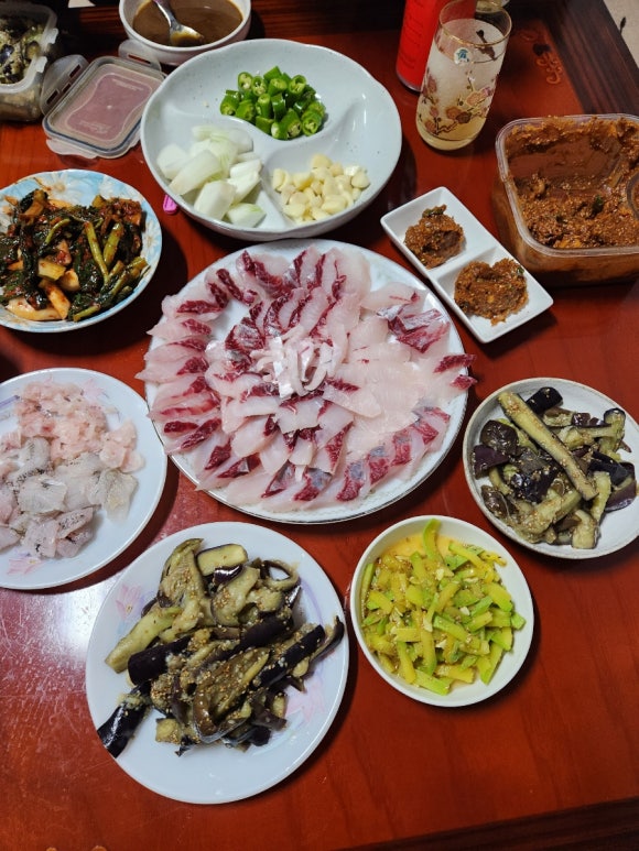 떴다 돼지한마리 이미지