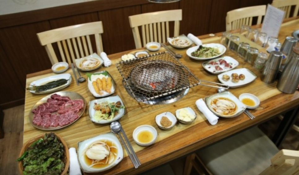 명품한우촌 이미지
