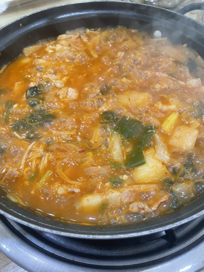 진황제돼지찌개 이미지