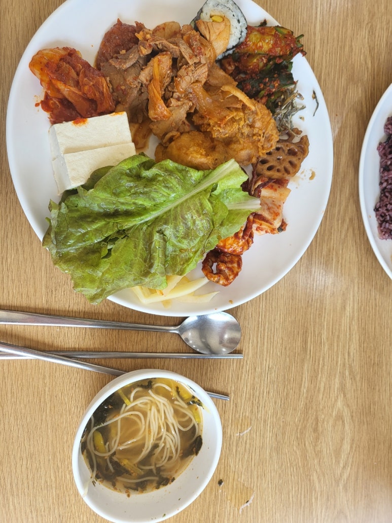 동문한식뷔페 이미지