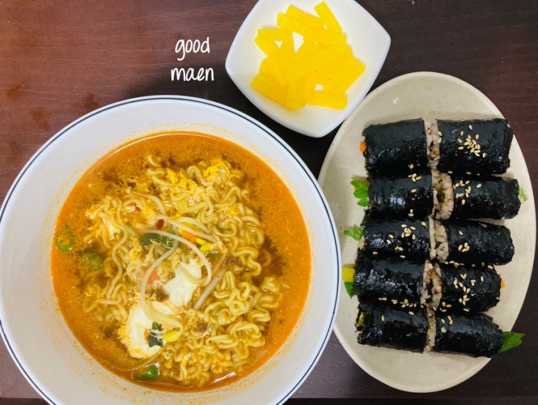 오늘도꼬마김밥 이미지