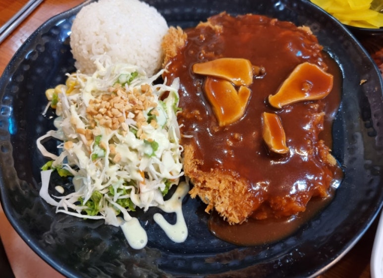 돈까스앤김밥 이미지
