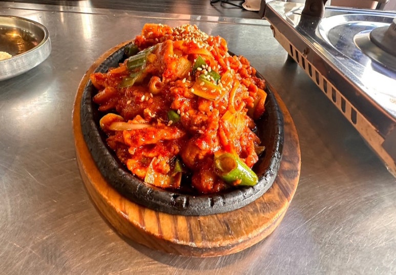 껄떡돼지 이미지
