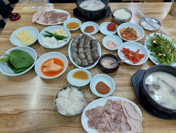 배가네 아바이 순대국밥 이미지
