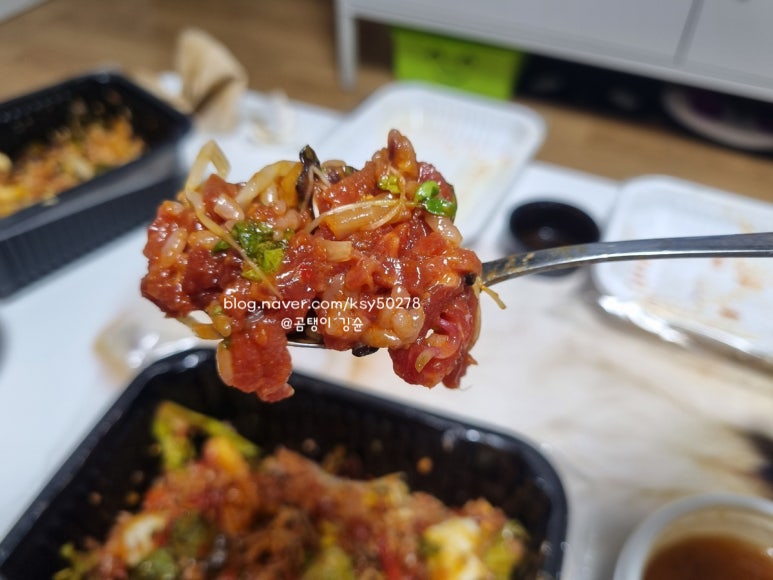 육회퐁당 이미지