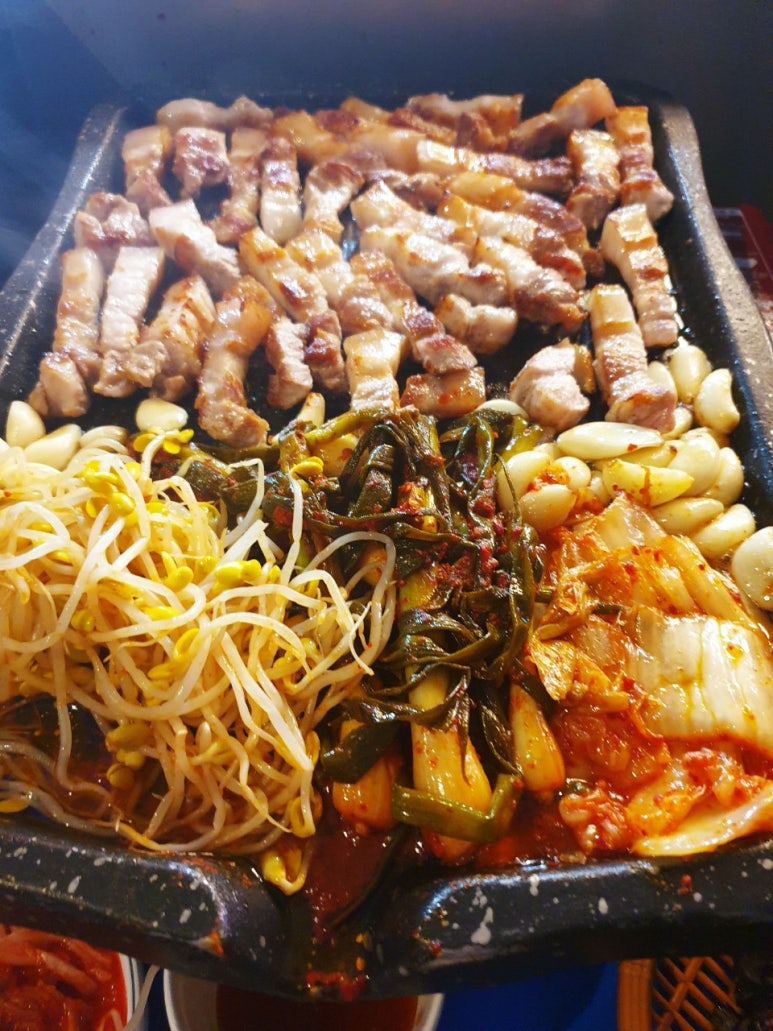 다정한 식당 이미지