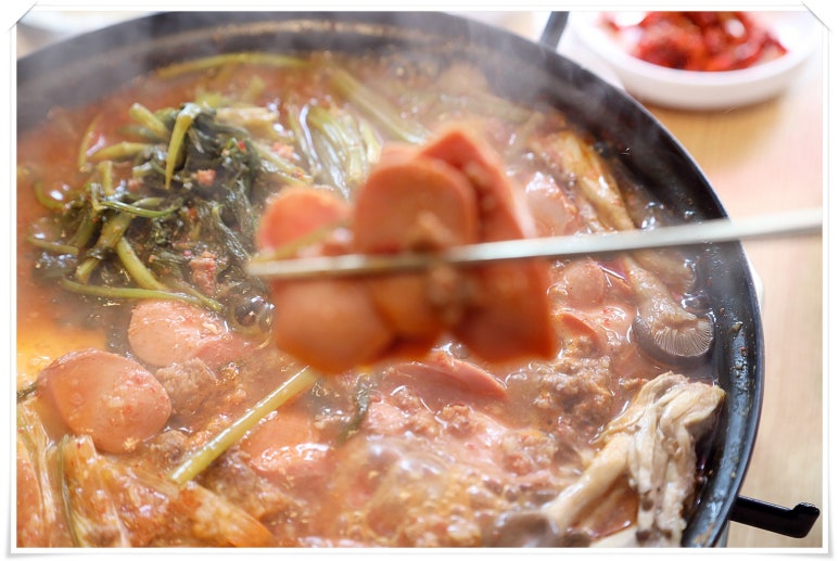 두꺼비부대찌개 이미지