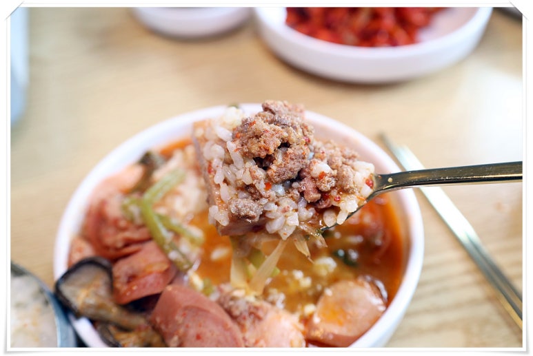 두꺼비부대찌개 이미지