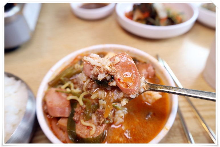 두꺼비부대찌개 이미지