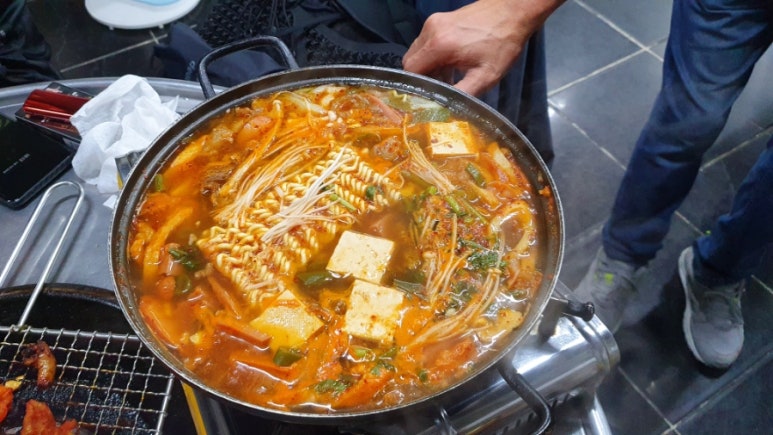 새벽닭 이미지