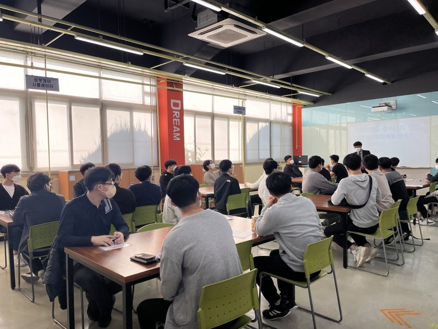 한국폴리텍대학 창원캠퍼스 이미지