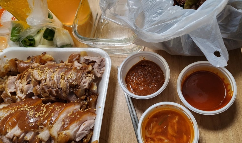다정한족발 이미지
