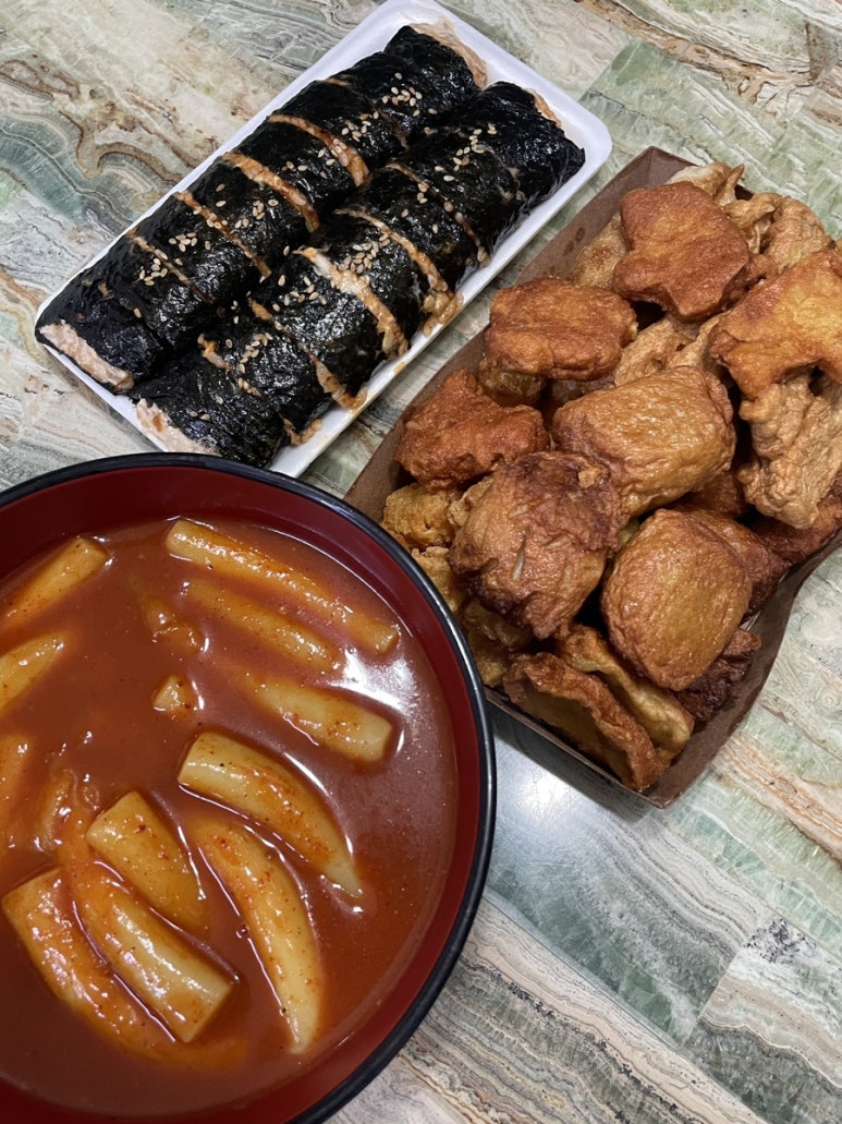 홍쓰김밥 이미지