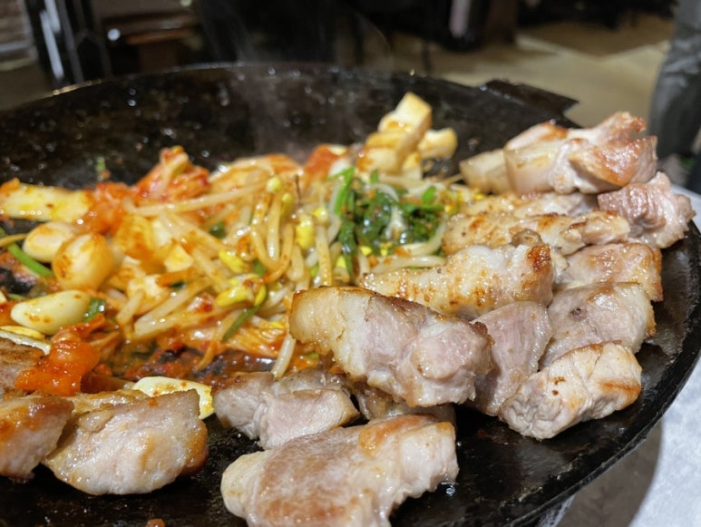 육짚 이미지