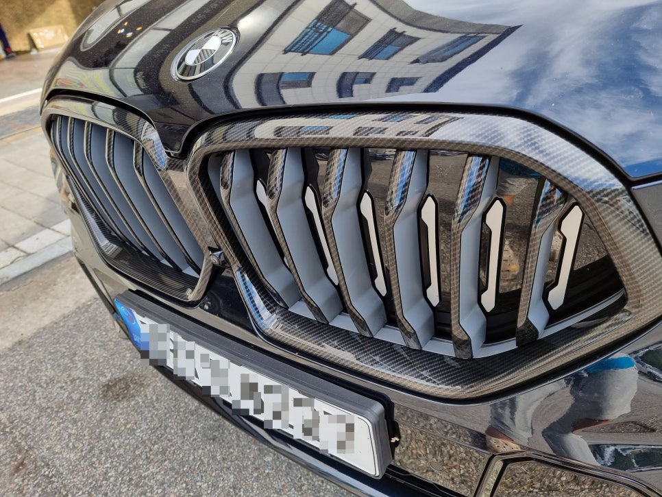 화성 동탄기흥로 / 랩핑 / 실내랩핑 / 그릴글라스윙 카본수전사 / BMW / X6