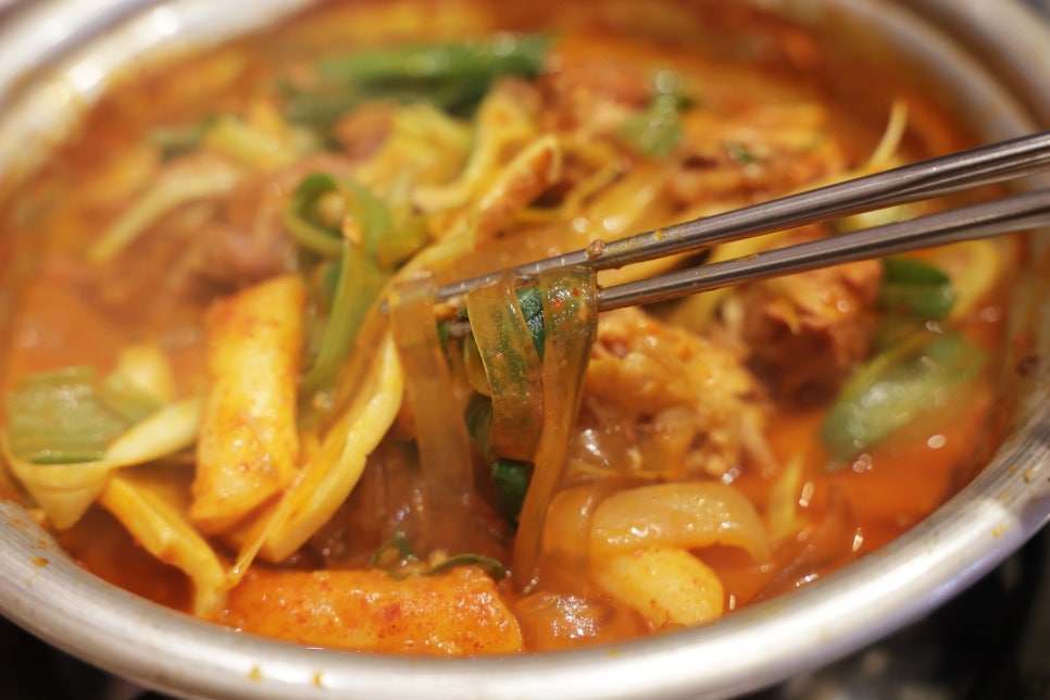 짚신매운갈비찜내 이미지