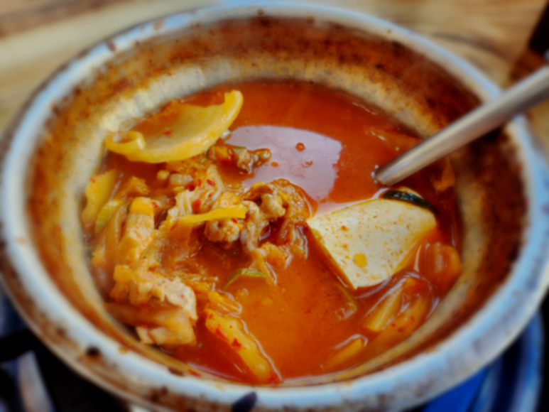 엄마네생고기김치찌개 이미지