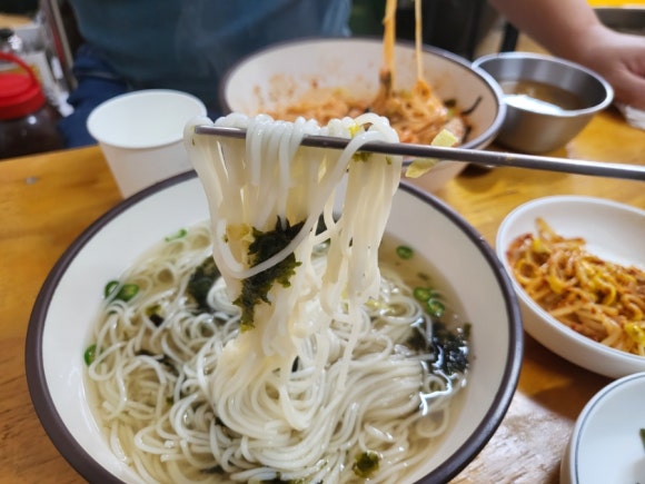 어머니손맛잔치국수 이미지