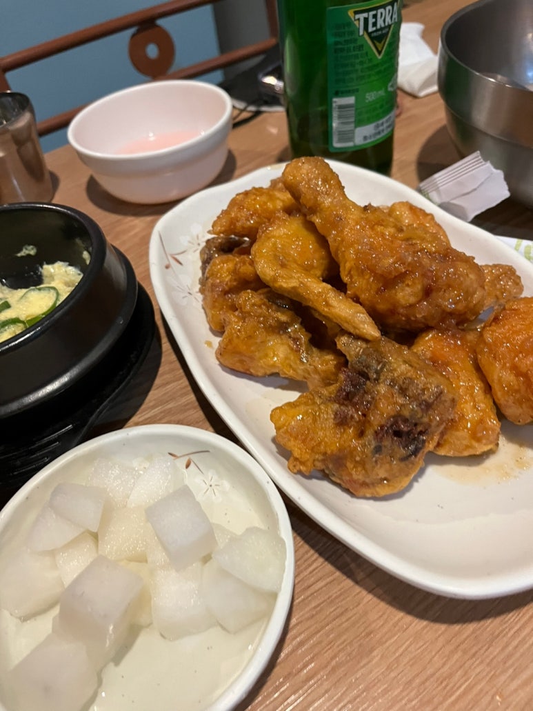 꼬미곶 닭발&마늘통닭 이미지