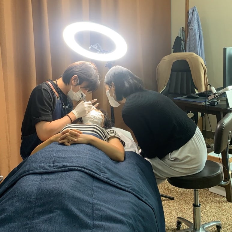 비브로우 이미지