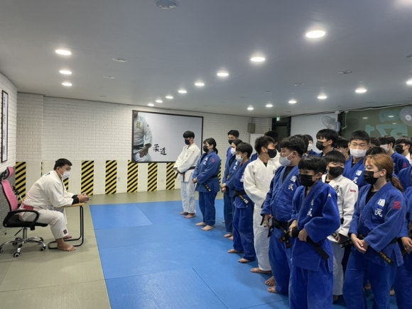 용인대국민유도관 이미지